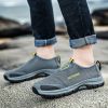 Mesh Men Casual Shoes Summer Outdoor Water Sneakers Men Trainers Non-slip Climbing Hiking Shoes Breathable Men's Treking Shoe - Gray - 43